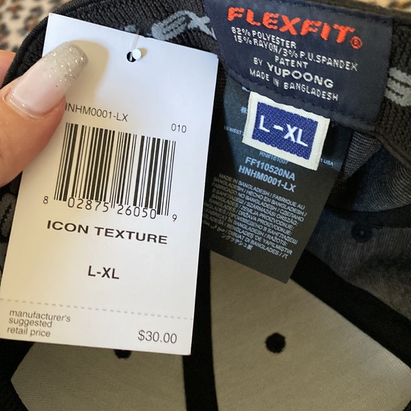 Hurley flex fit hat - Picture 3 of 3